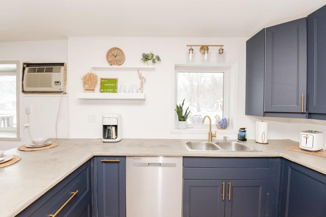 New Remodeled Townhome In Central Fargo Ngoại thất bức ảnh